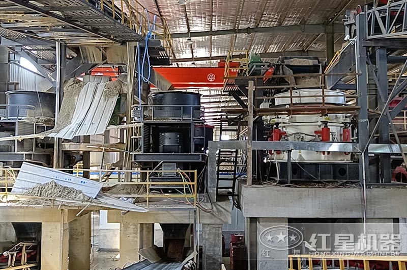 多缸液压圆锥破现场 多缸液压圆锥破现场